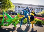 Cirque du Soleil е вече тук. Акробатите се разходиха из София slid Cirque du Soleil е вече тук. Акробатите се разходиха из София slid