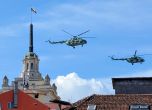 За пръв път жена главнокомандващ поздрави армията за празника (СНИМКИ) slid За пръв път жена главнокомандващ поздрави армията за празника (СНИМКИ) slid