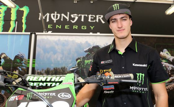 Петър Петров официално в заводския отбор на Kawasaki