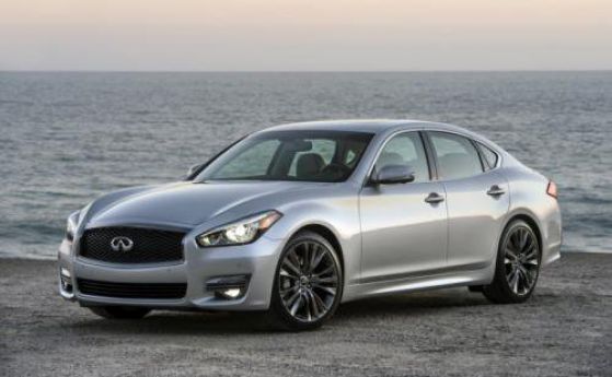 Infiniti показа Q70 Premium Select Edition
