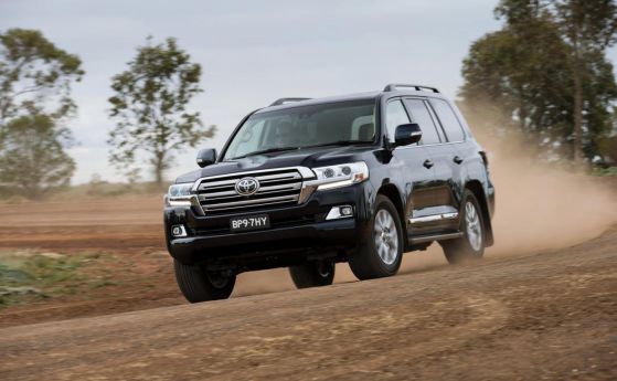 Ето го новия Toyota Land Cruiser 200 (V8)