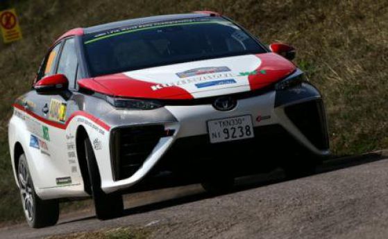Toyota се завърна във WRC в Германия