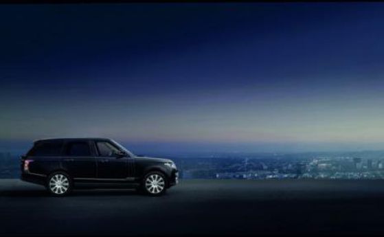 Range Rover показа първия си брониран модел