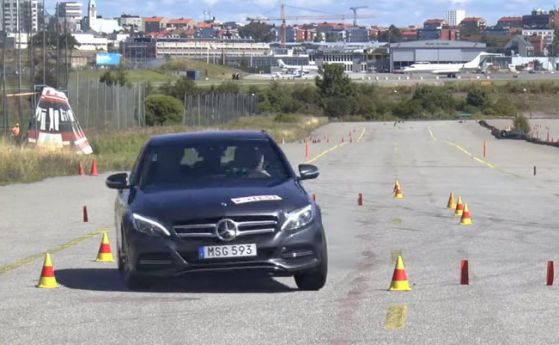 Mercedes-Benz C350 e се издъни на 