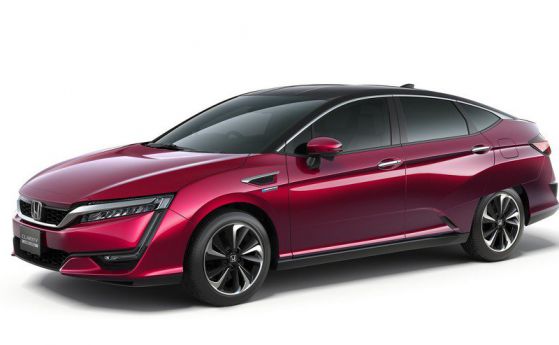 Водородната Honda се разходи в Токио