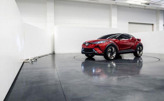 Видео: Toyota предлага новия си кросоувър в САЩ като Scion
