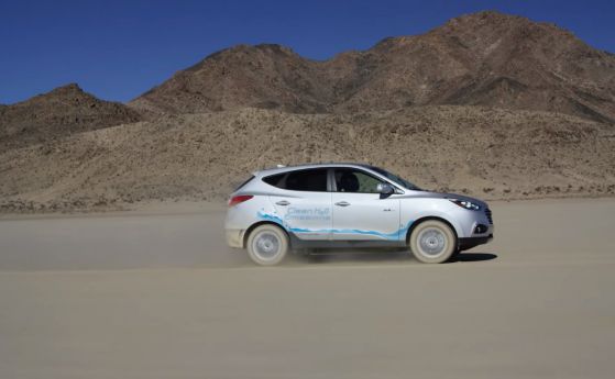 ВИДЕО: Водороден Hyundai Tucson счупи рекорд за скорост