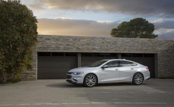 Само Chevrolet брани американската чест за "Кола на годината" в Северна Америка