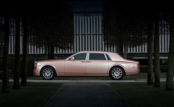 Rolls-Royce извади розов хамелеон - дълга база