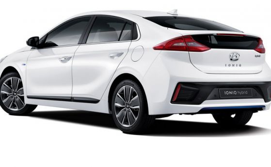 Hyundai IONIQ: съперникът на Prius официално