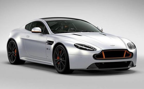 Aston Martin представя Vantage S Blades Edition 