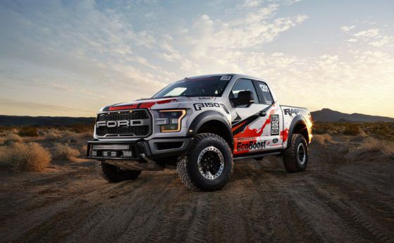 Ford показа състезателен F-150 Raptor