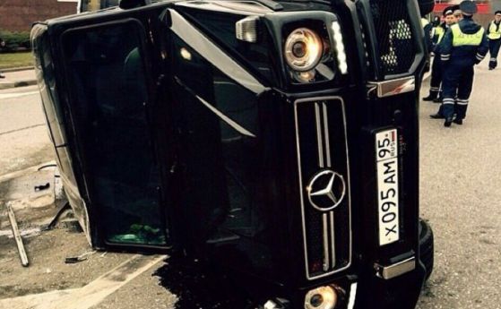 Да се смееш ли, да плачеш ли: катастрофи с Mercedes G-Class от Русия (видео)