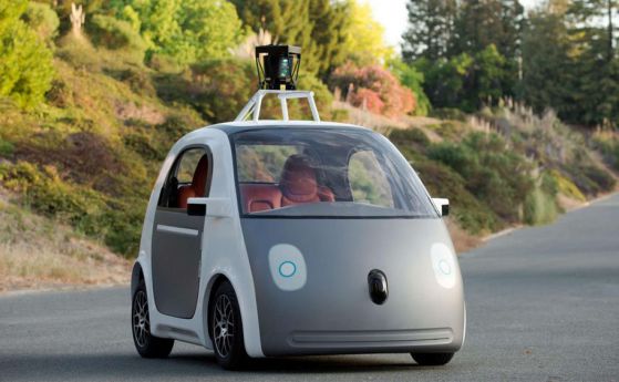 Пробив в САЩ, автономниците на Google могат да се движат по магистрала