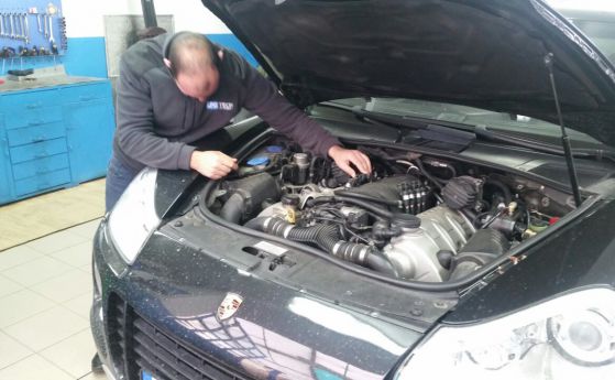 Сложиха газов инжекцион на Porsche Cayenne Turbo
