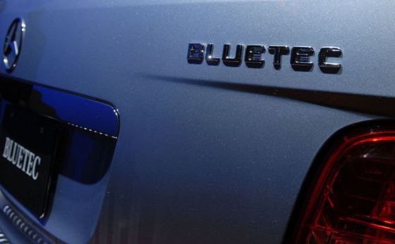 В Америка погнаха и Mercedes за лъжливи дизелови двигатели