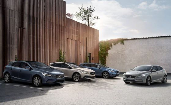 Volvo обнови V40 и V40 Cross Contry