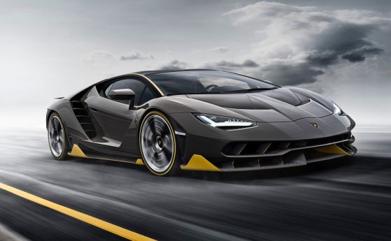 Женева: Lamborghini празнува 100 г. от рождението на Феручио с Centenario 