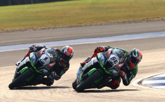 WSBK: Сайкс отвърна на Рей с победа във втория старт в Тайланд