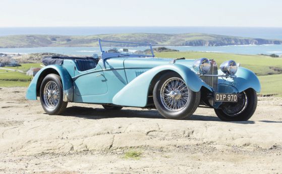 ВИДЕО: Bugatti 57SC от 1937 г. взе 10 млн. на търг 