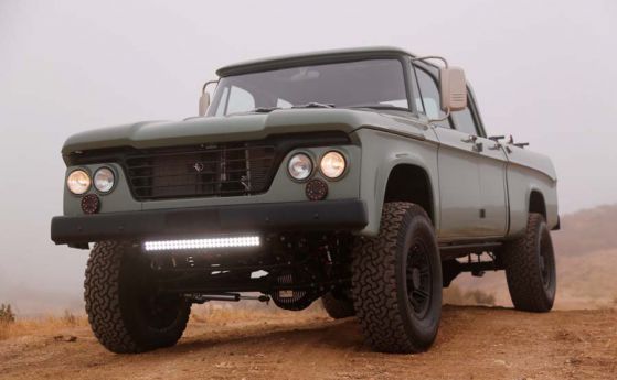 Бруталният Dodge D200 Power Wagon HEMI от Icon (видео)