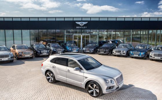 Bentley достави първите Bentayga 