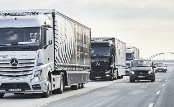 Daimler тества безпилотни тирове на аутобана