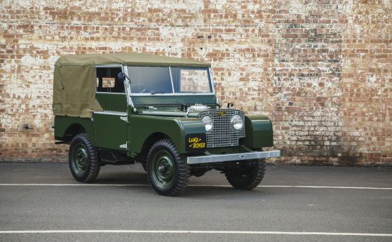 Land Rover реставрира  25 броя от Series I