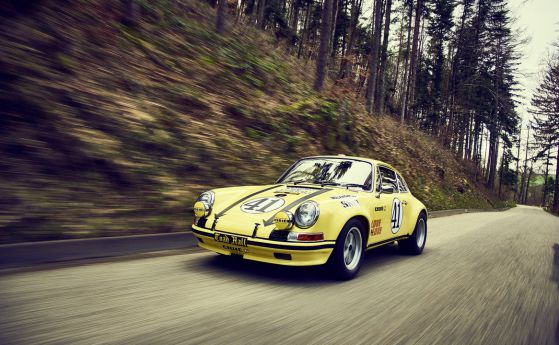 Porsche реставрира класика от 