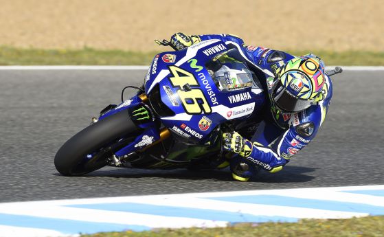 MotoGP: Роси открадна шоуто в квалификацията на Херес