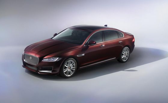 Пекин: Jaguar представи дълга база на своя XF специално за Китай