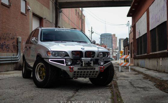 BMW X5 за оф-роуд? Защо пък не?