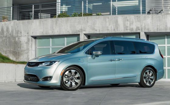 Google ще работи с Fiat Chrysler по създаването на автономни коли