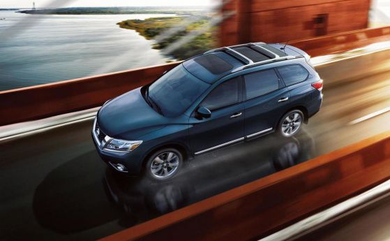 Nissan изтегля 80 000 Pathfinder-а, заради проблем със спирачките