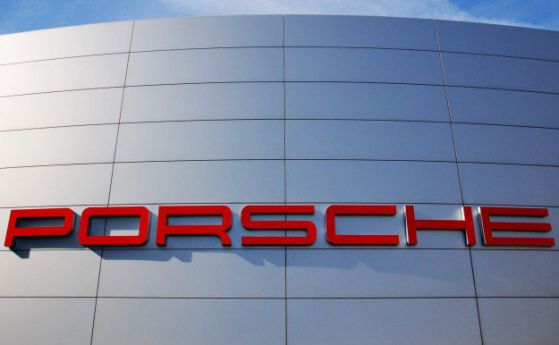 Porsche откри нов дигитален център
