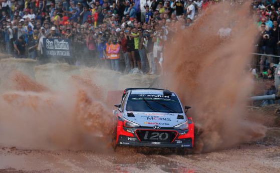 WRC: Нювил с гърди напред след втория ден в Сардиния