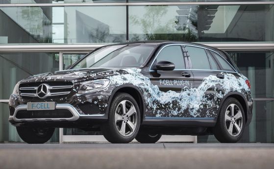Mercedes представи водородния GLC F-CELL