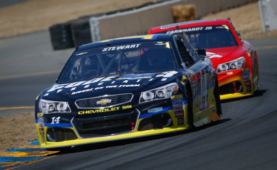 NASCAR: Победа за Стюард след 3-годишна суша