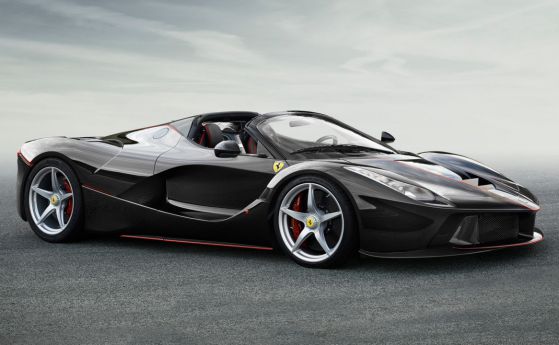 LaFerrari Spider дебютира в Париж през есента