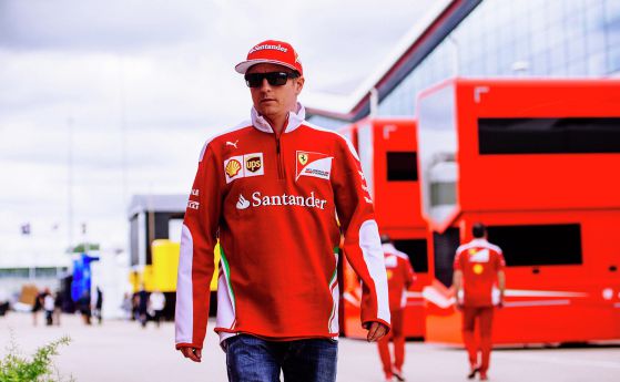 F1: Райконен във Ferrari и през 2017