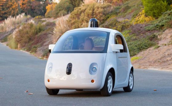 Безпилотните коли на Google ще разпознават знаците на велосипедистите