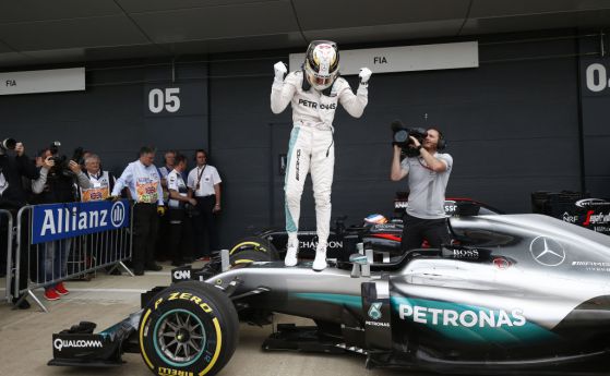F1: Хамилтън тръгва пръв у дома