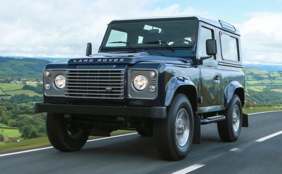 Английски милиардер иска да върне Land Rover Defender на пазара