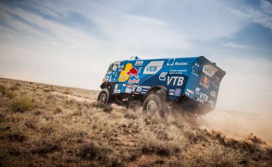 Ценков и Маринов удържаха фронта в етап 6 на Silk Way Rally 2016