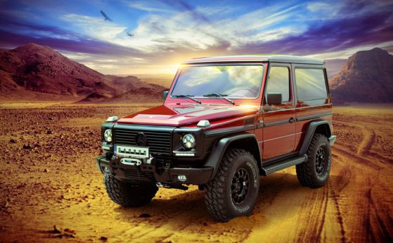 Carbon Motors с уникален интериорен проект за Mercedes G-Class