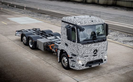 Mercedes пуска електрически влекач през 2020