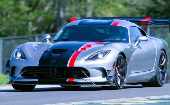 Инвеститори за малко да купят правата за Dodge Viper