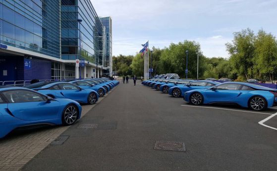 19 нови BMW i8 за футболистите на 