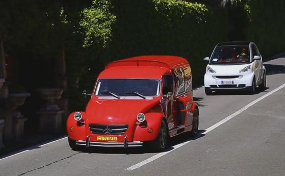 Citroen 2CV с V8 от Ferrari, защо не? (видео)