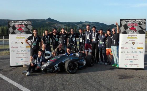 Български студенти участват във Formula Student